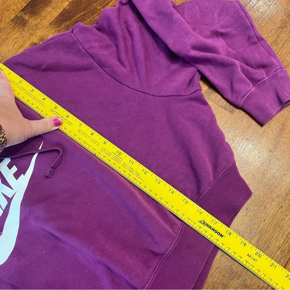 Nike purple magenta cropped sweatshirt women’s medium - Picture 5 of 8